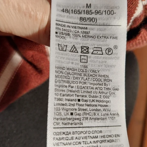 Italian Merino Yarn Striped Rust and White Sweater Size MED Banana Republic - Picture 4 of 8